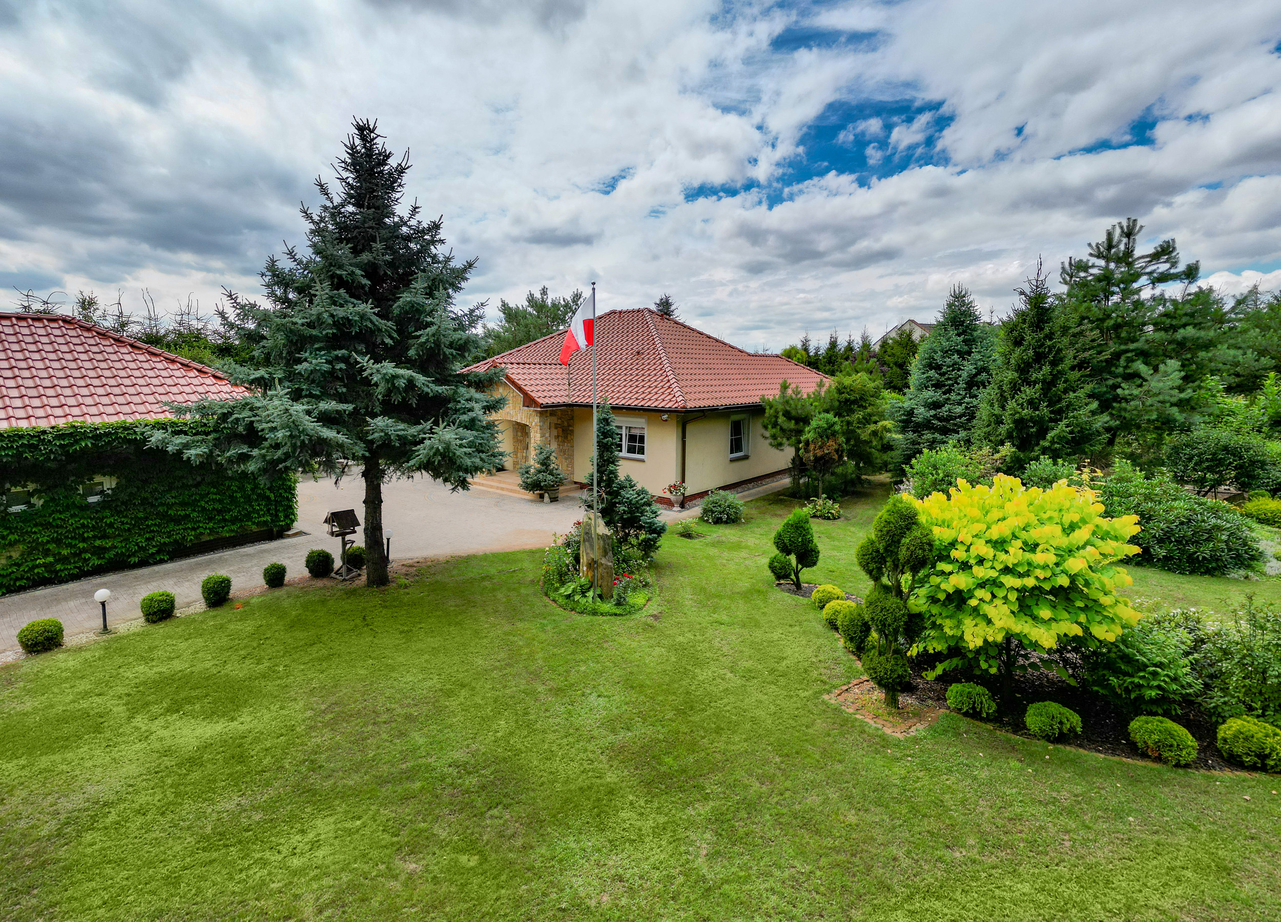 Zdjecie z drona nieruchomosc